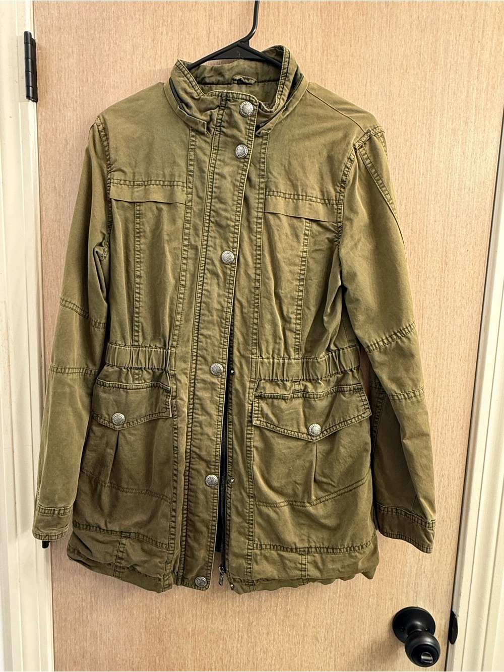 Casual Olive Utility Jacket with Drawstring Waist - Women